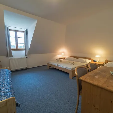 Klaster - Vzdelavaci, Konferencni A Poutni Dum Guest house