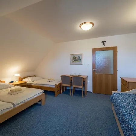 Guest house Klaster - Vzdelavaci, Konferencni A Poutni Dum Hejnice (Liberec)