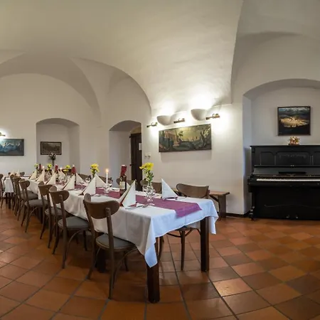 Guest house Klaster - Vzdelavaci, Konferencni A Poutni Dum