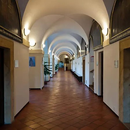 Guest house Klaster - Vzdelavaci, Konferencni A Poutni Dum